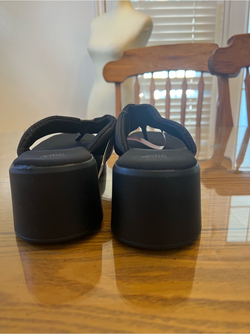 Wild Fable Women's Sandals Size 11" Angela Platform Memory Foam Flip-Flop NWT - Picture 5 of 8